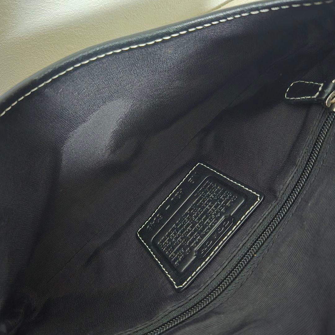 COACHアクセサリーポーチ シグネチャー柄キャンバス 　コーチワンショルダー