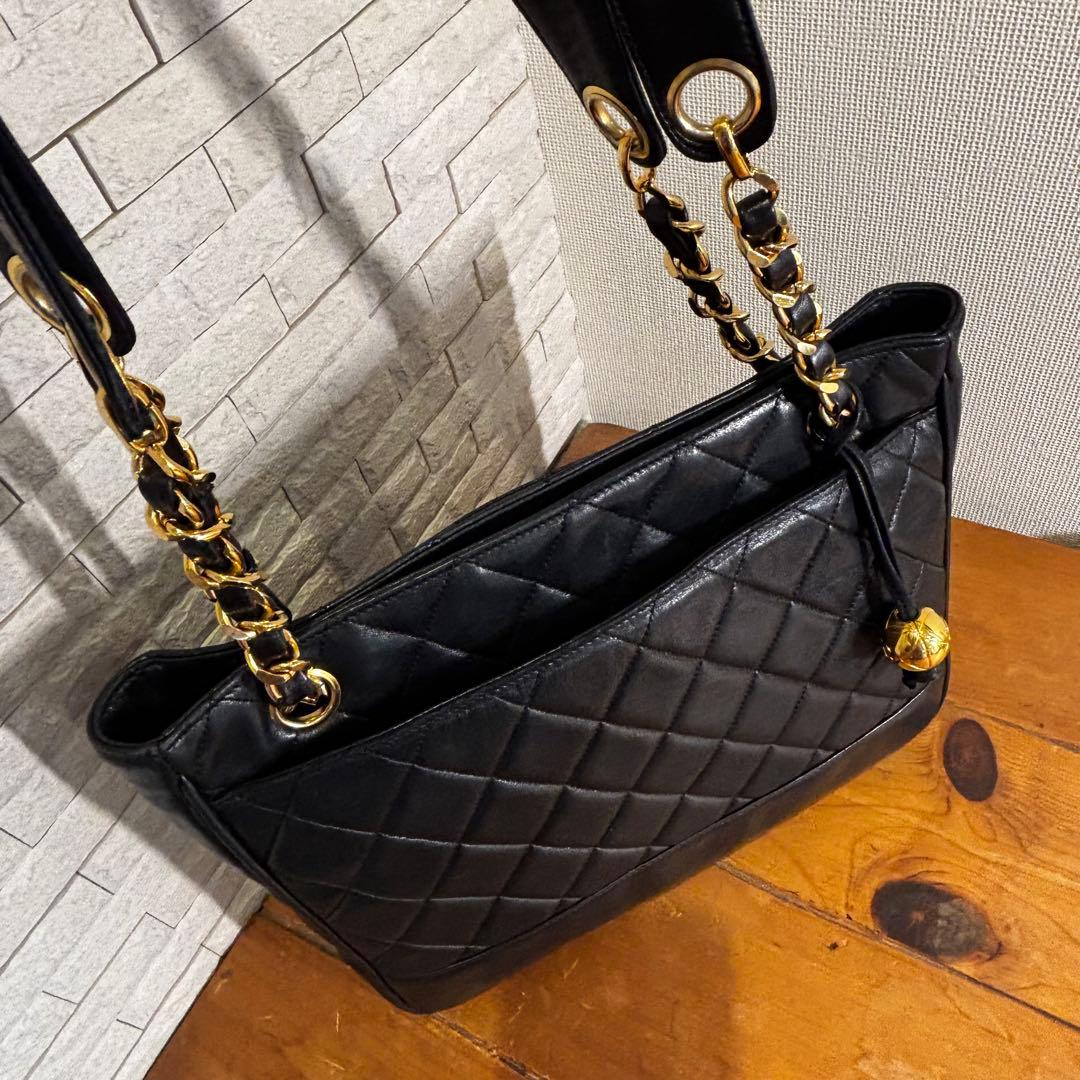CHANEL シャネル マトラッセ チェーンショルダーバッグ ココボール