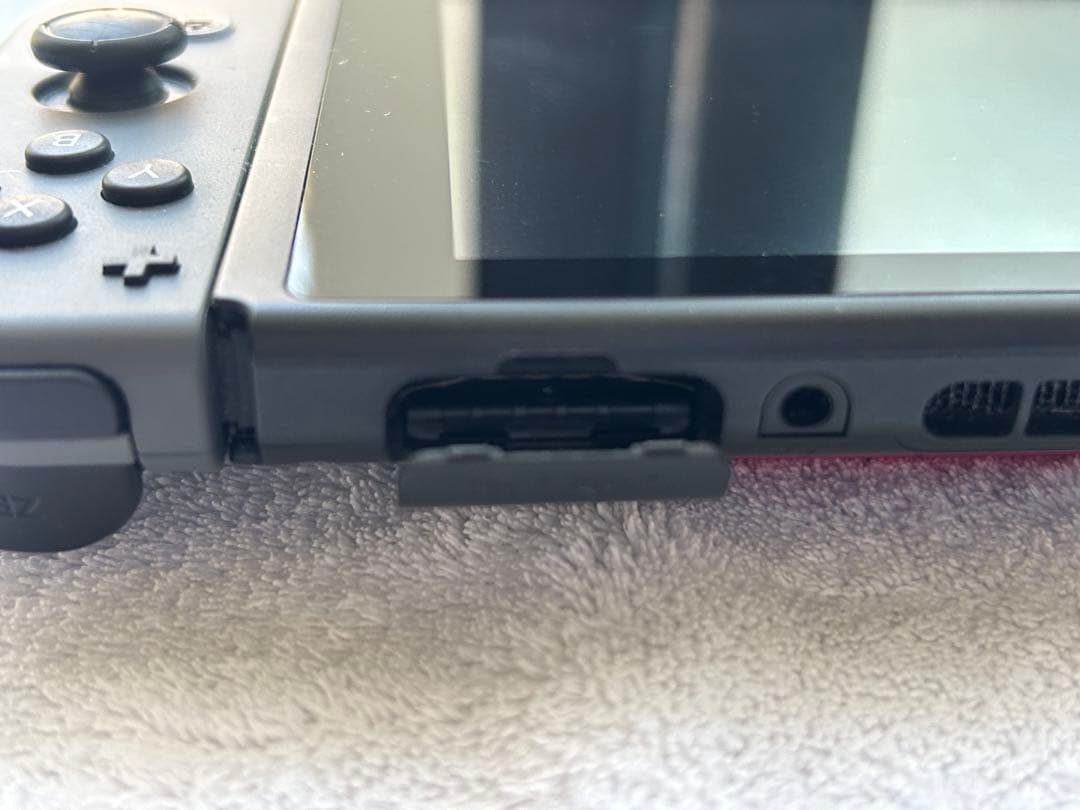 [美品］Nintendo Switch 本体 充電コード付