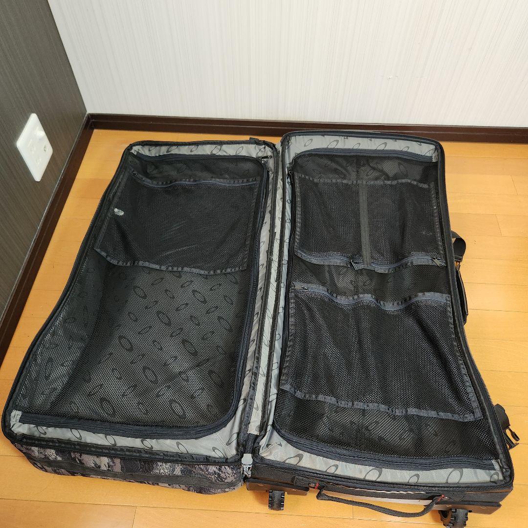 のりぞ〜様専用】 OAKLEY オークリー 大型 キャリーケース カモフラ