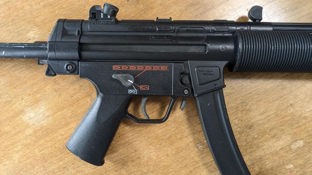 東京マルイ　H&K MP5SD6 18才　電動ガンスタンダード