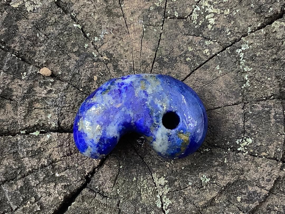 ✳希少お宝勾玉‼️ ラピスラズリ黄鉄鉱ピカピカ色彩良好本物