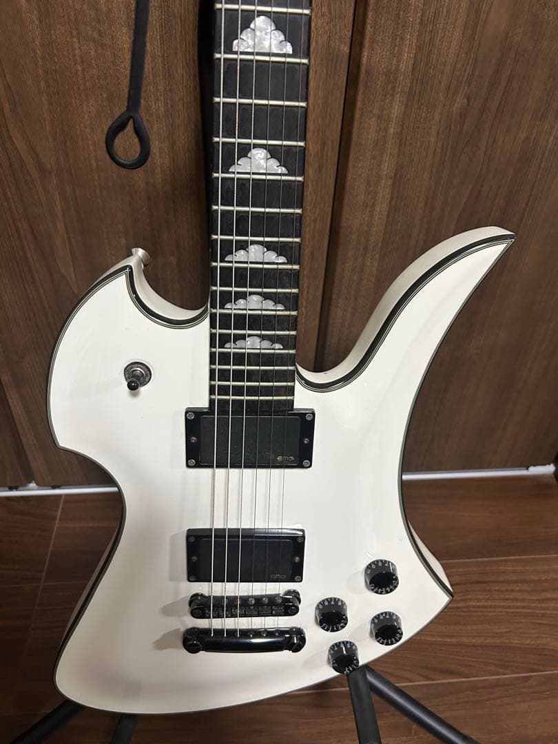 B.C. Rich モッキンバードSpecial