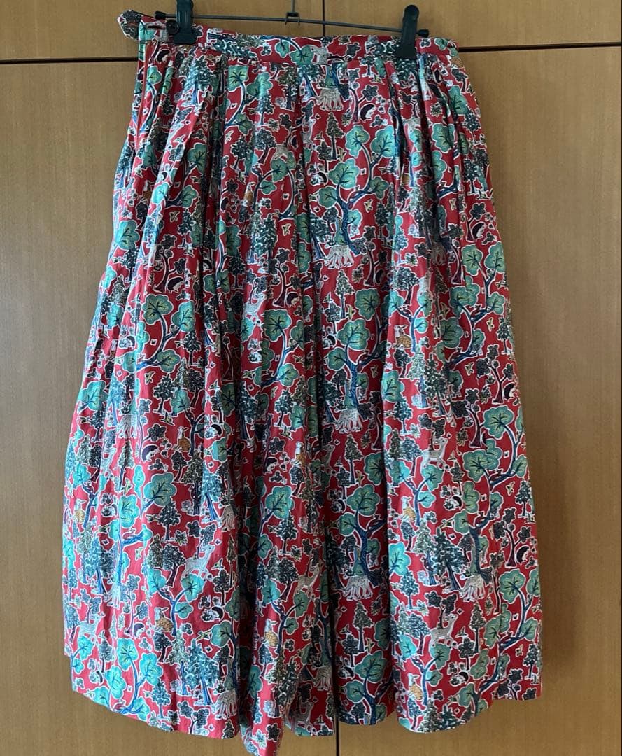 YAECA リバティプリント タックキュロットパンツ