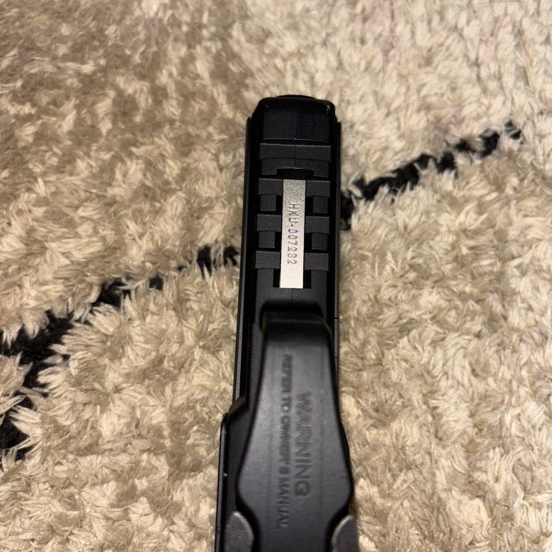 東京マルイ電動ガンHK45＋予備マガジン×2＋ニッケル水素バッテリー×2＋充電器