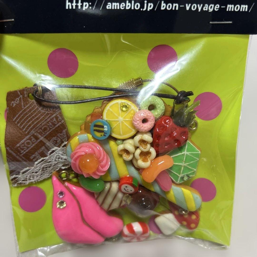 キーホルダー　アーティスト　作家　レジン　13セット