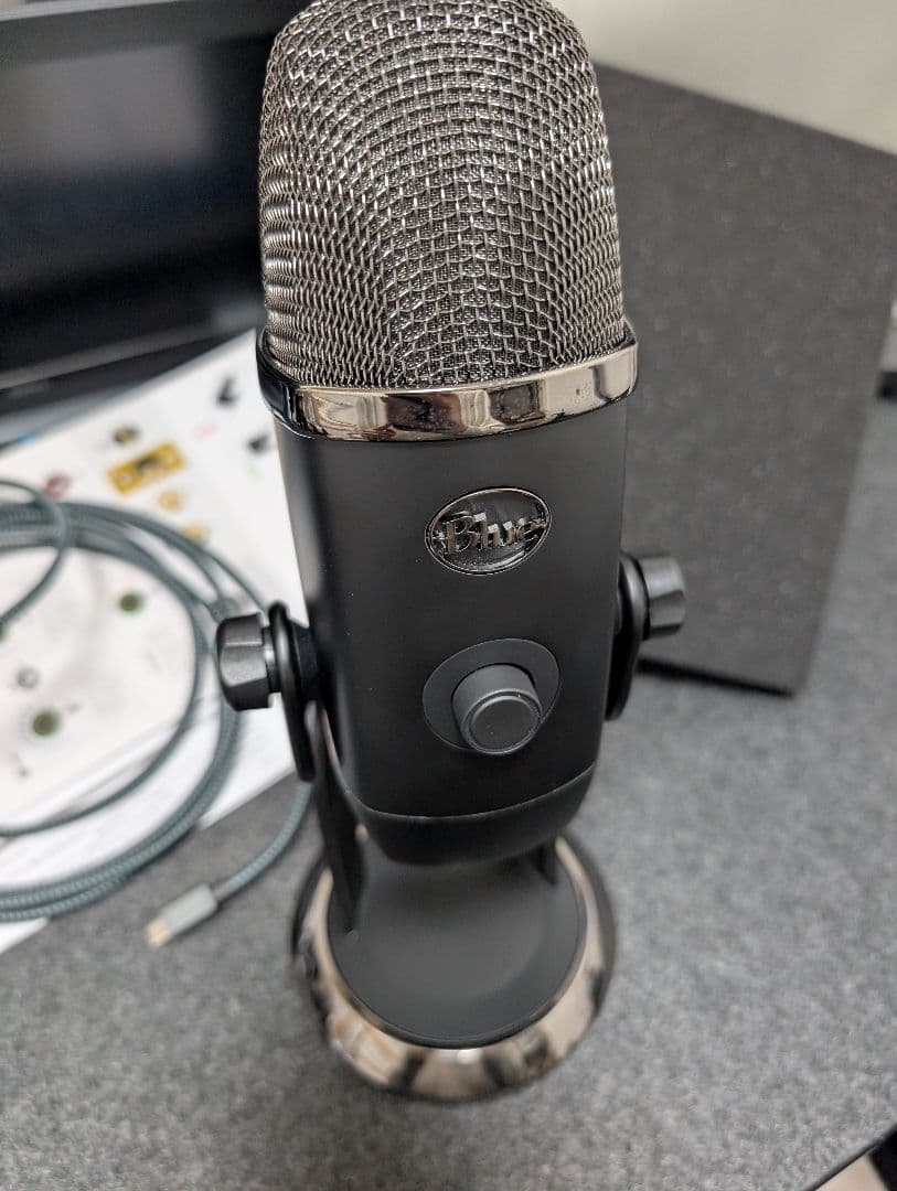 Blue Yeti X ブラック コンデンサーマイク Blue Yeti X レビュー！パソコンにUSB接続で使える高音質コンデンサー