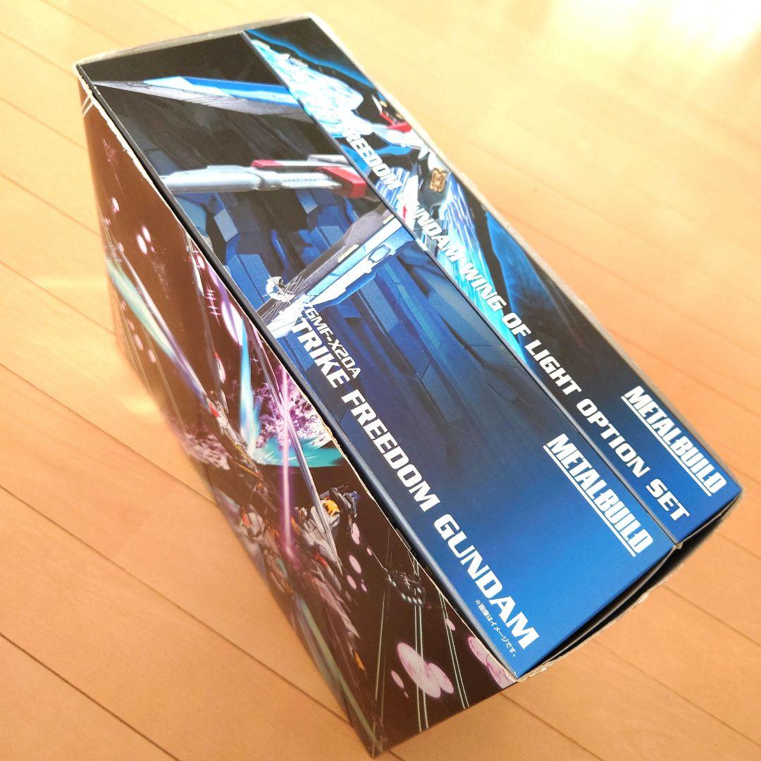 メタルビルド ストライクフリーダム & 光の翼 スリーブ付き