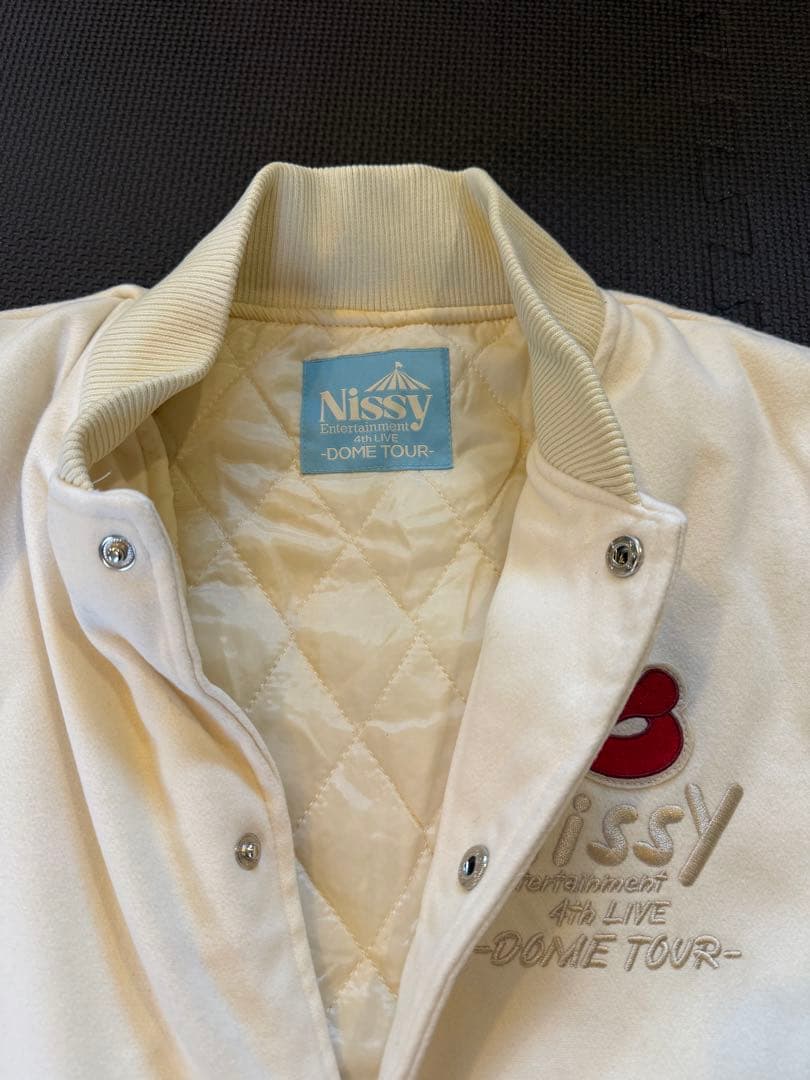 Nissy ボンボラスタジャン ツアーグッズ Mの通販はau PAY マーケット