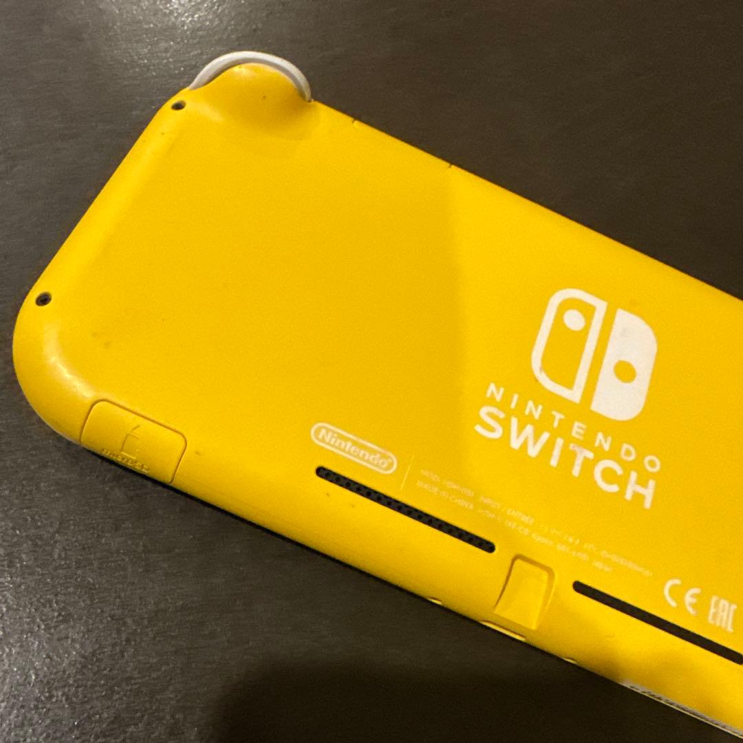 Switch Lite イエロー