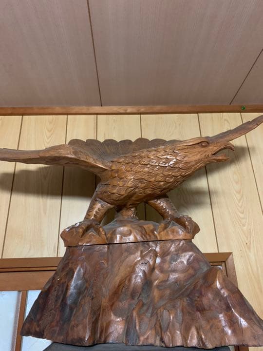 鷹 木彫り置物 アウトレット 一木造り彫刻 鷹 伝統工芸 工芸品 木彫り
