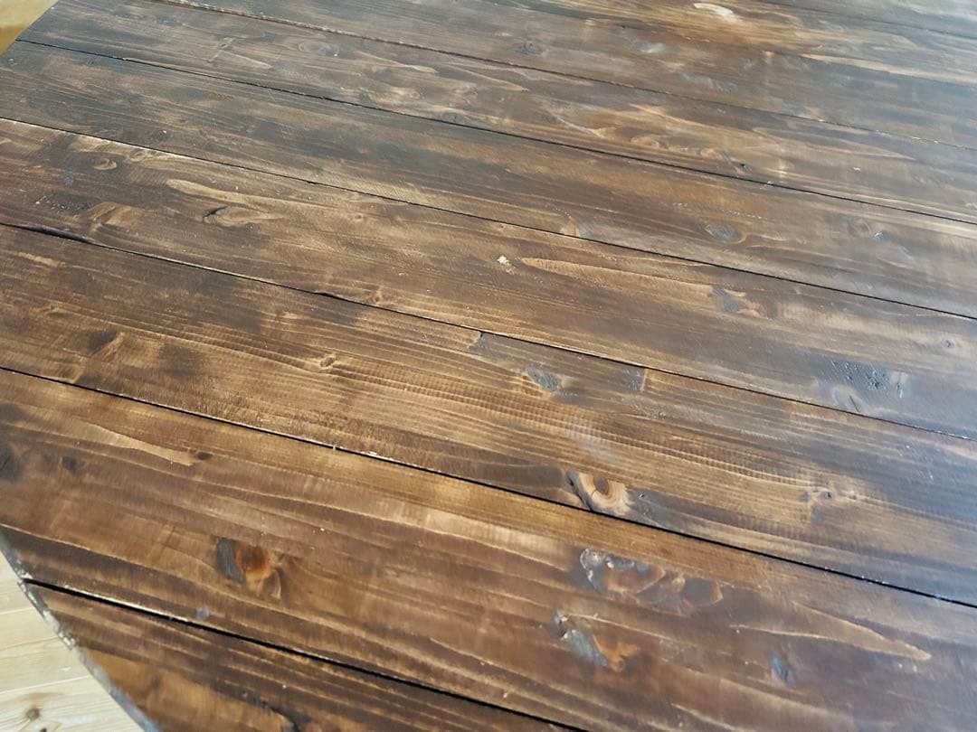 ダイニングテーブル　丸型　4人掛け　北欧風　古材　アンティーク　木製