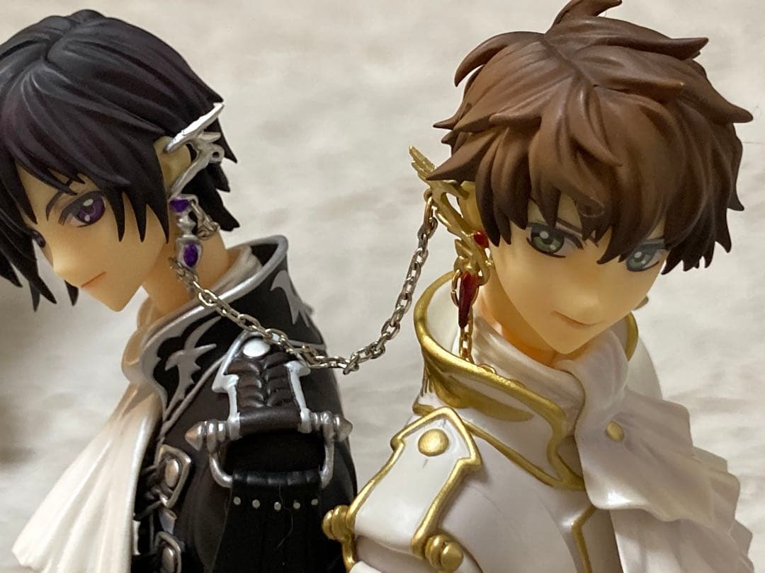 箱ありメガハウス コードギアス フィギュア ルルーシュ スザク