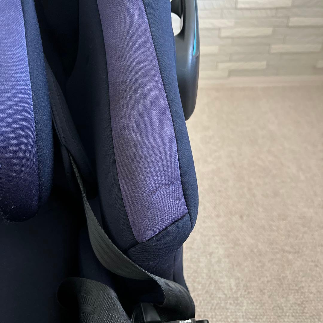 Combi コンビ チャイルドシート ウィゴーロング エッグショック ネイビー