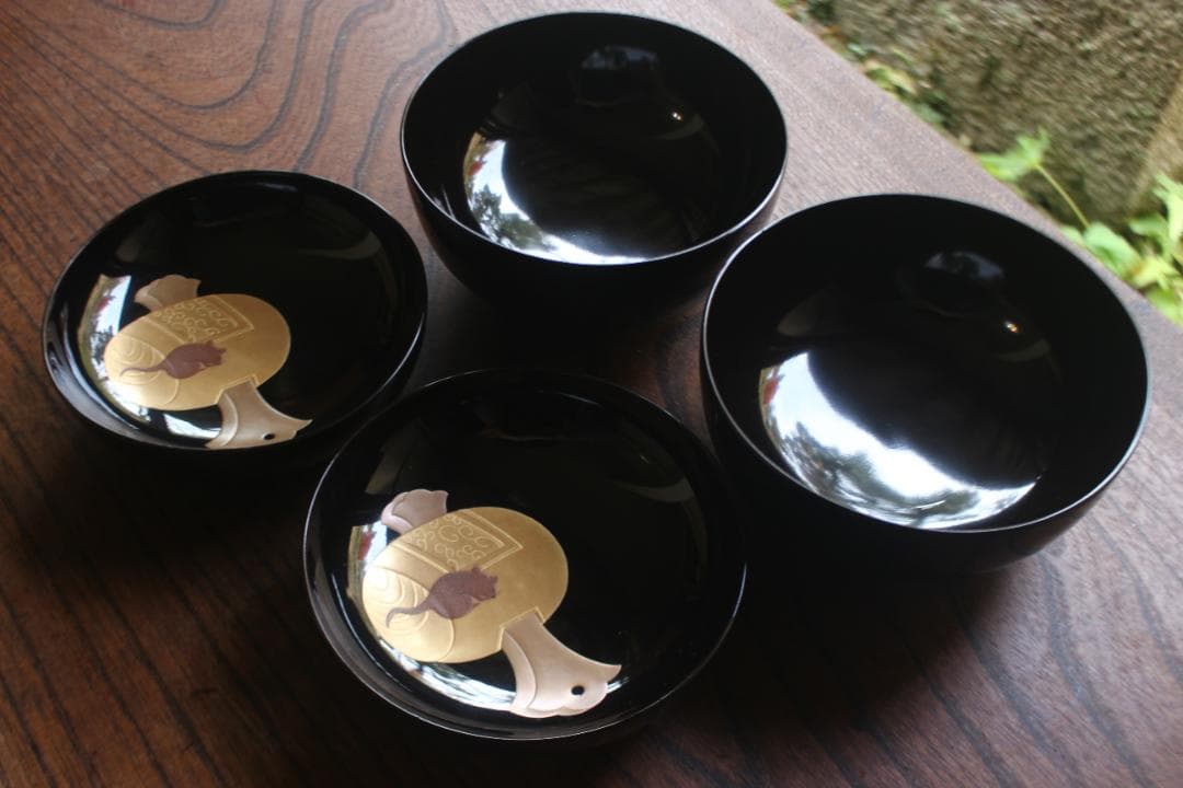 時代逸品！塗分け螺鈿黒漆に風情ある見返小槌蒔絵のお椀2点（検輪島塗蒔絵椀雑煮椀