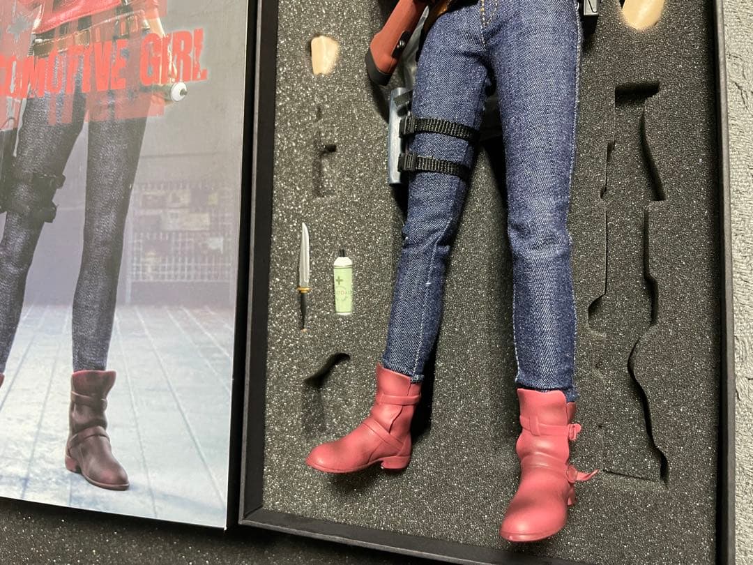 UB-TOYS バイオハザード クレア•レッドフィールド 1/6