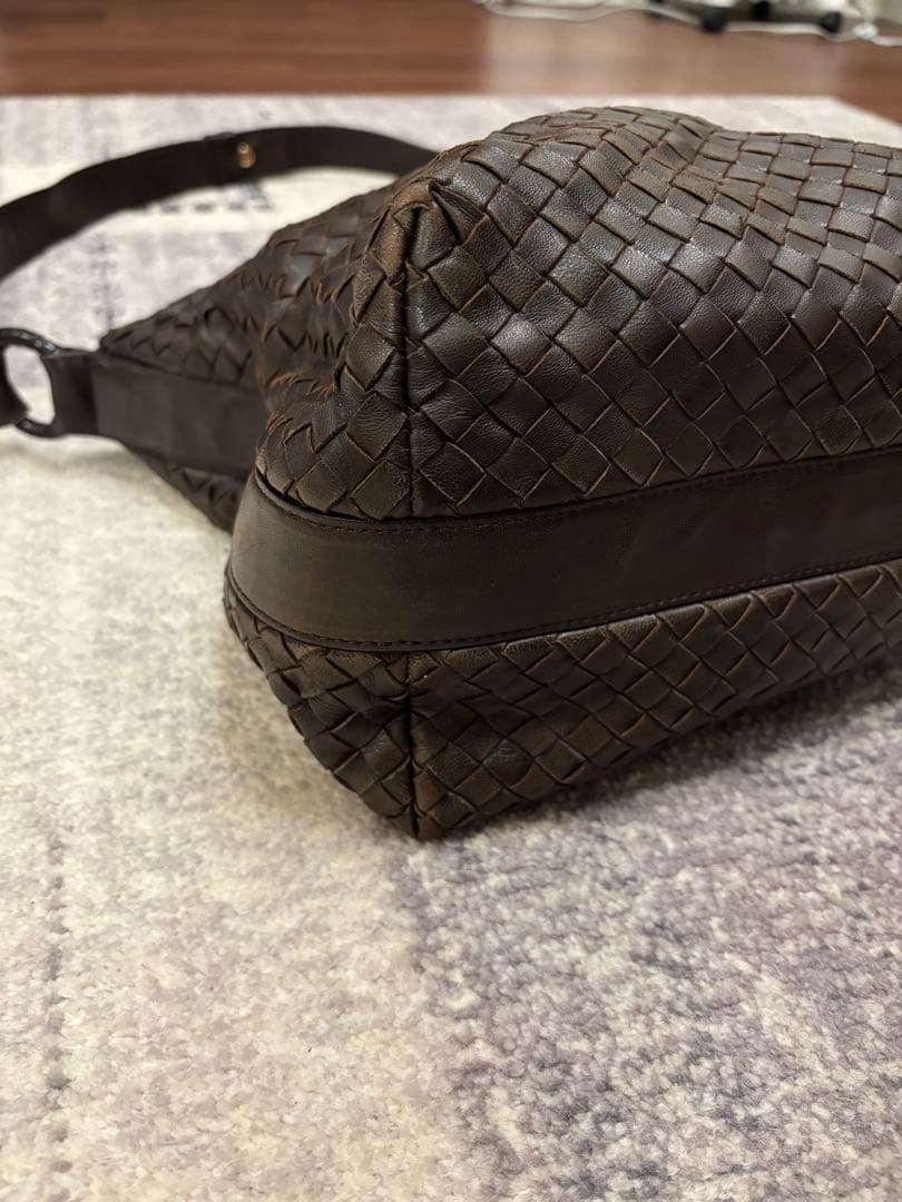 ボッテガべネタ　イントレチャートショルダーバッグ ダークブラウン‼️ お買得品‼️