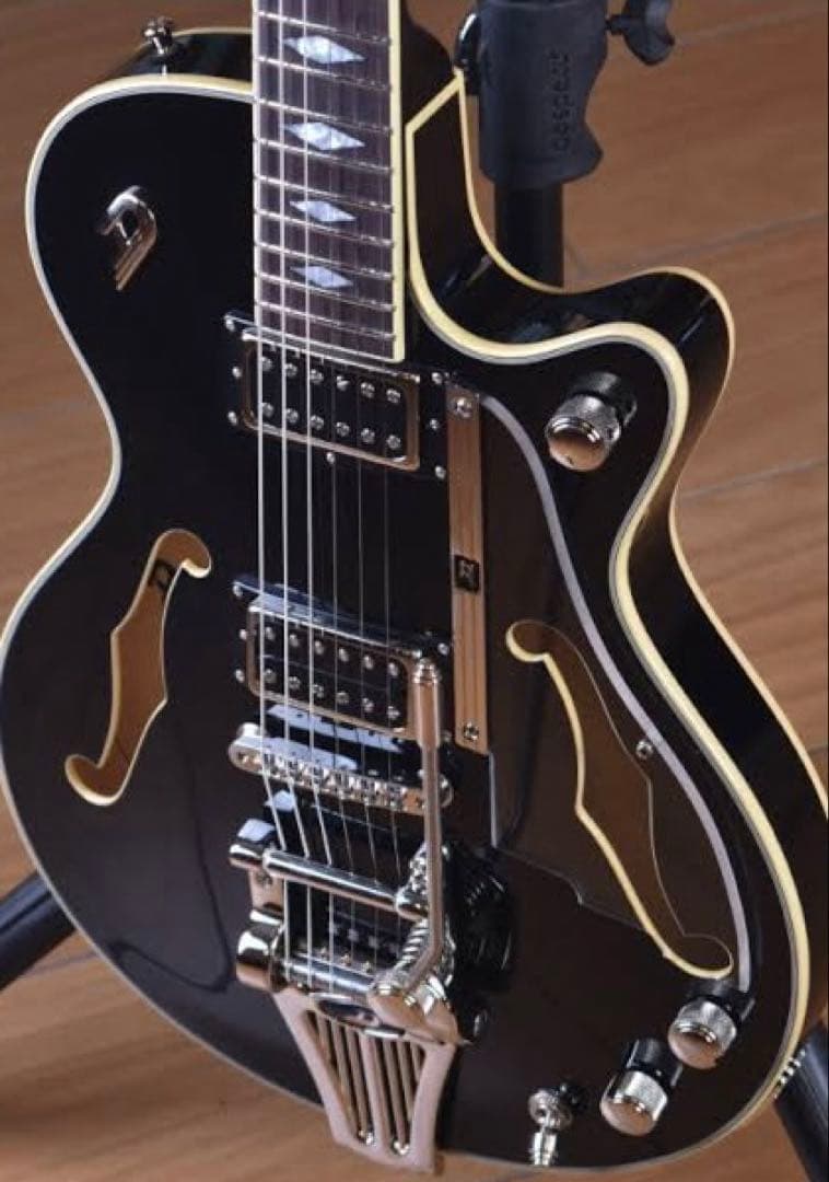 ギター Duesenberg DTV-DLX-BK StarplayerTVDeluxe
