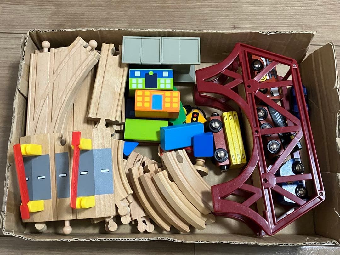 知育玩具　7点セット　アンパンマン　トーマス　木製玩具