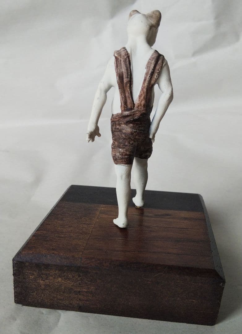 JUNK WORLD　未開種族ミニ人形　フィギュア