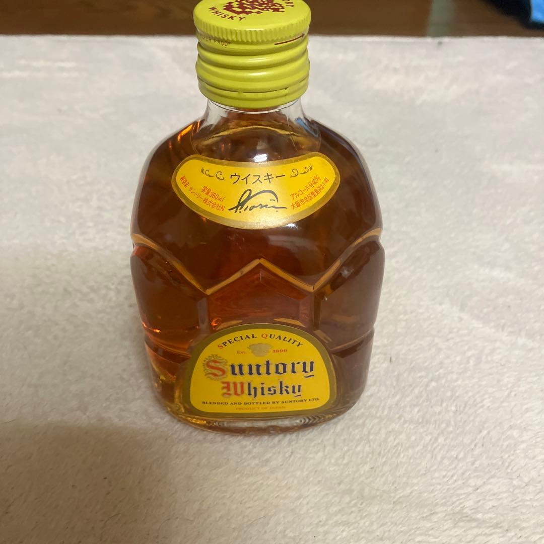 古酒 サントリー角瓶ハーフボトル デジタル花マーク 未開栓40% 360ml