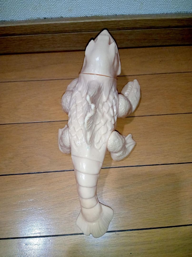 マルサン エビレオン ソフビ 未塗装