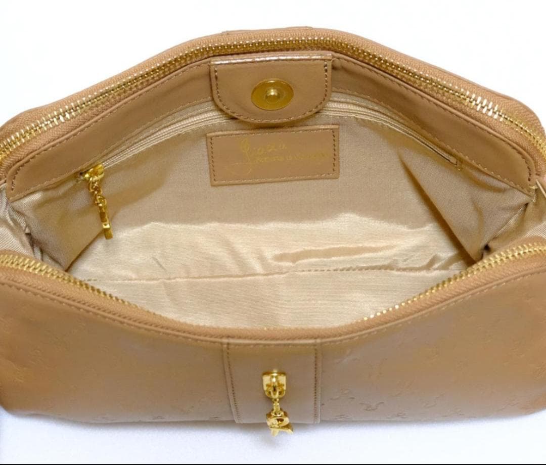 【美品】ロベルタディカメリーノ　ミヌエット　web限定　シルキーシナモン