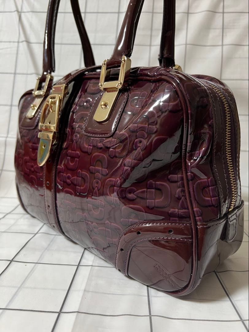 GUCCI グッチ　ワインレッド エナメルハンドバッグ　145770