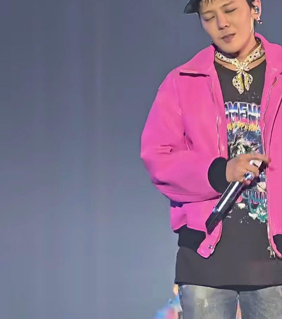 G-DRAGON Übermensch World Tour T-Shirt