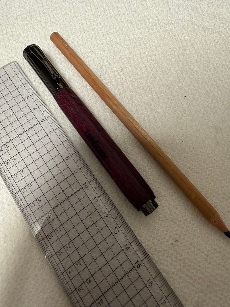 川窪さんの万年筆、絶版、ローズウッド