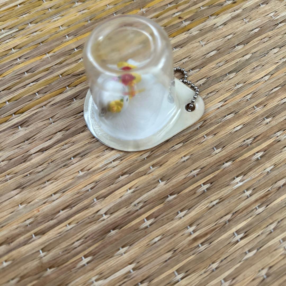 キティ カップ入り ボールチェーン マスコット 　アロハ