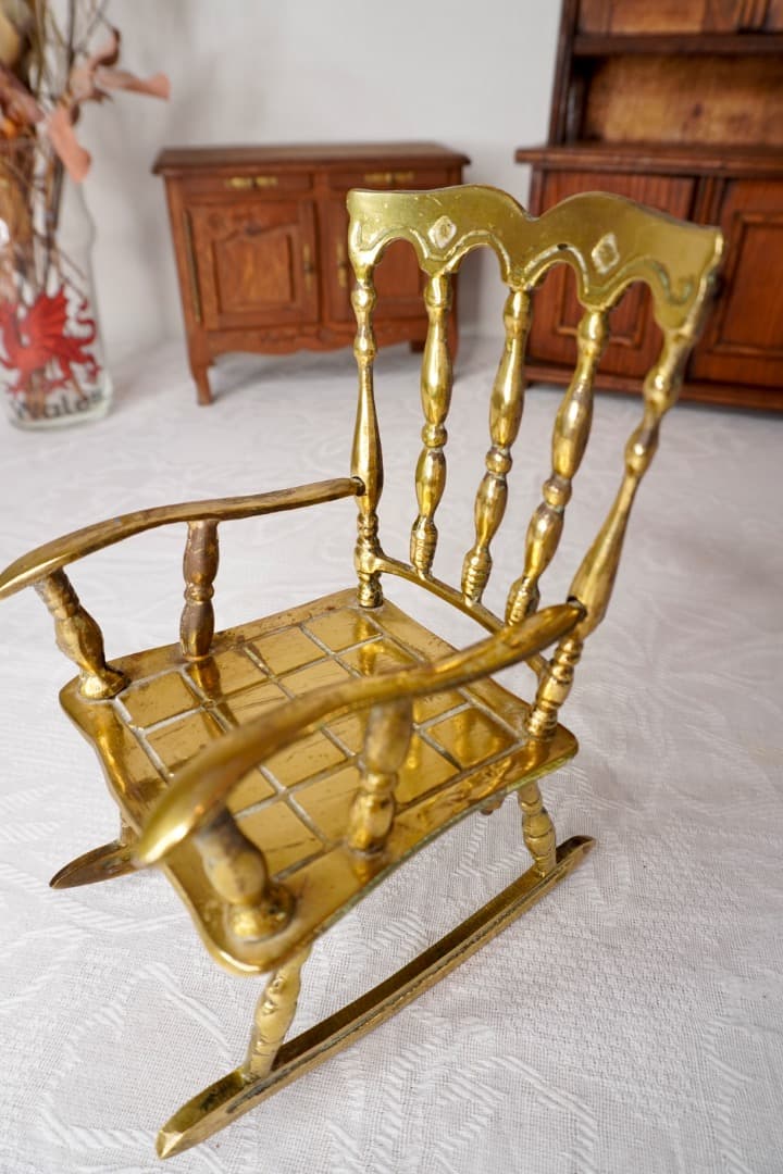 イギリス アンティーク 真鍮製 ミニチュア ロッキングチェアの通販はau