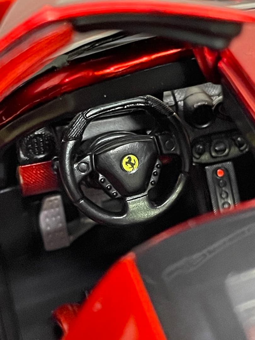 ホットウィール　ENZOフェラーリ