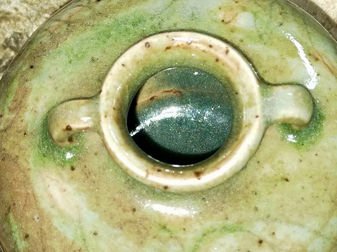 ♥双耳　青磁　小壺　高６４ｍｍ　花文　壺　壷　骨董　古玩