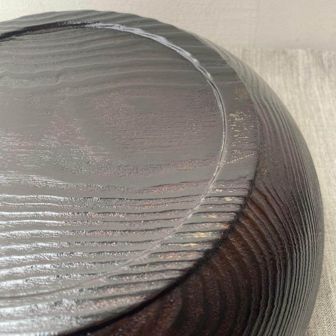 こね鉢　木製　無垢材　くり抜き　刷毛目　漆塗　松材？　大型ボウル　黒に赤丸