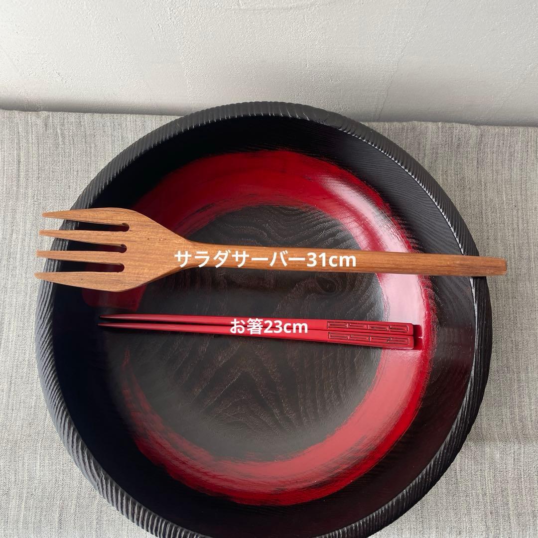 こね鉢　木製　無垢材　くり抜き　刷毛目　漆塗　松材？　大型ボウル　黒に赤丸