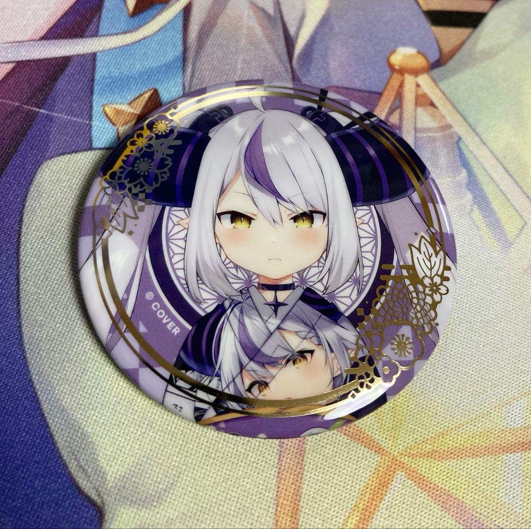 ラプラス・ダークネス ホロライブ ランダム箔押し缶バッジ 正月衣装ver