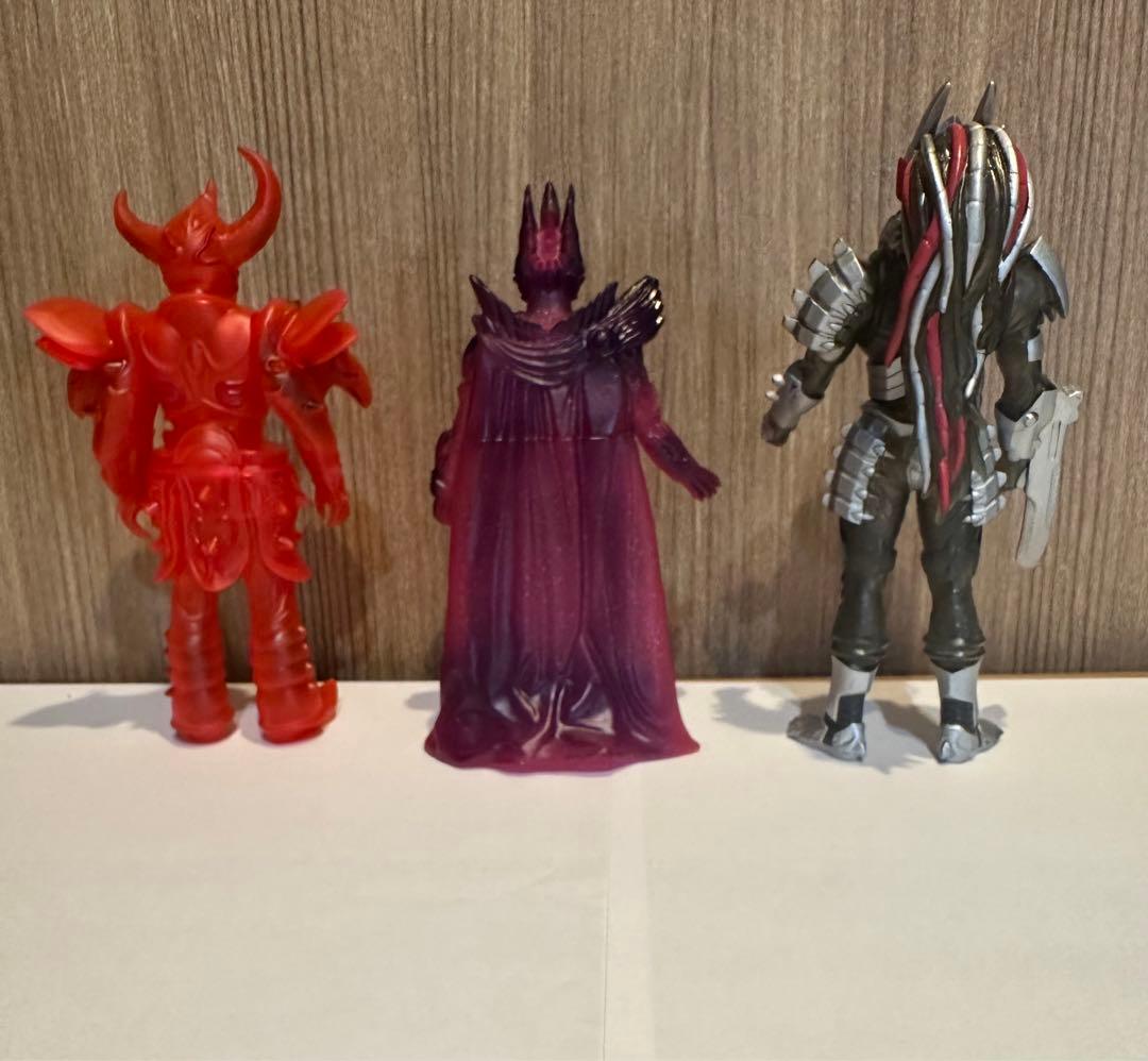ウルトラマン　フィギュア メカザム・アーマードダークネス・エンペラ星人　クリア