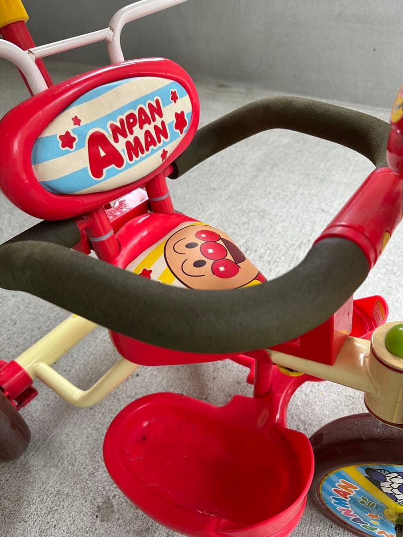 三輪車 アンパンマンデラックス2 子供 3輪車1歳 2歳 乗り物 レッド