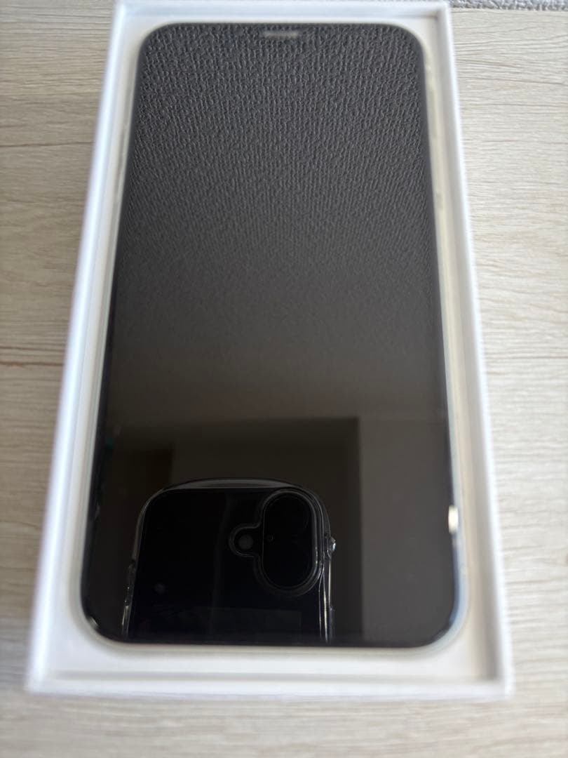 iPhone 11 128GB ホワイト