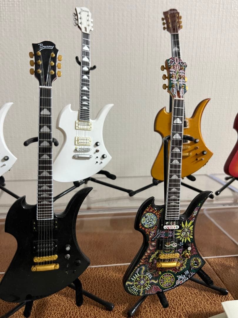 hide ギターコレクション hide Guitar Collection
