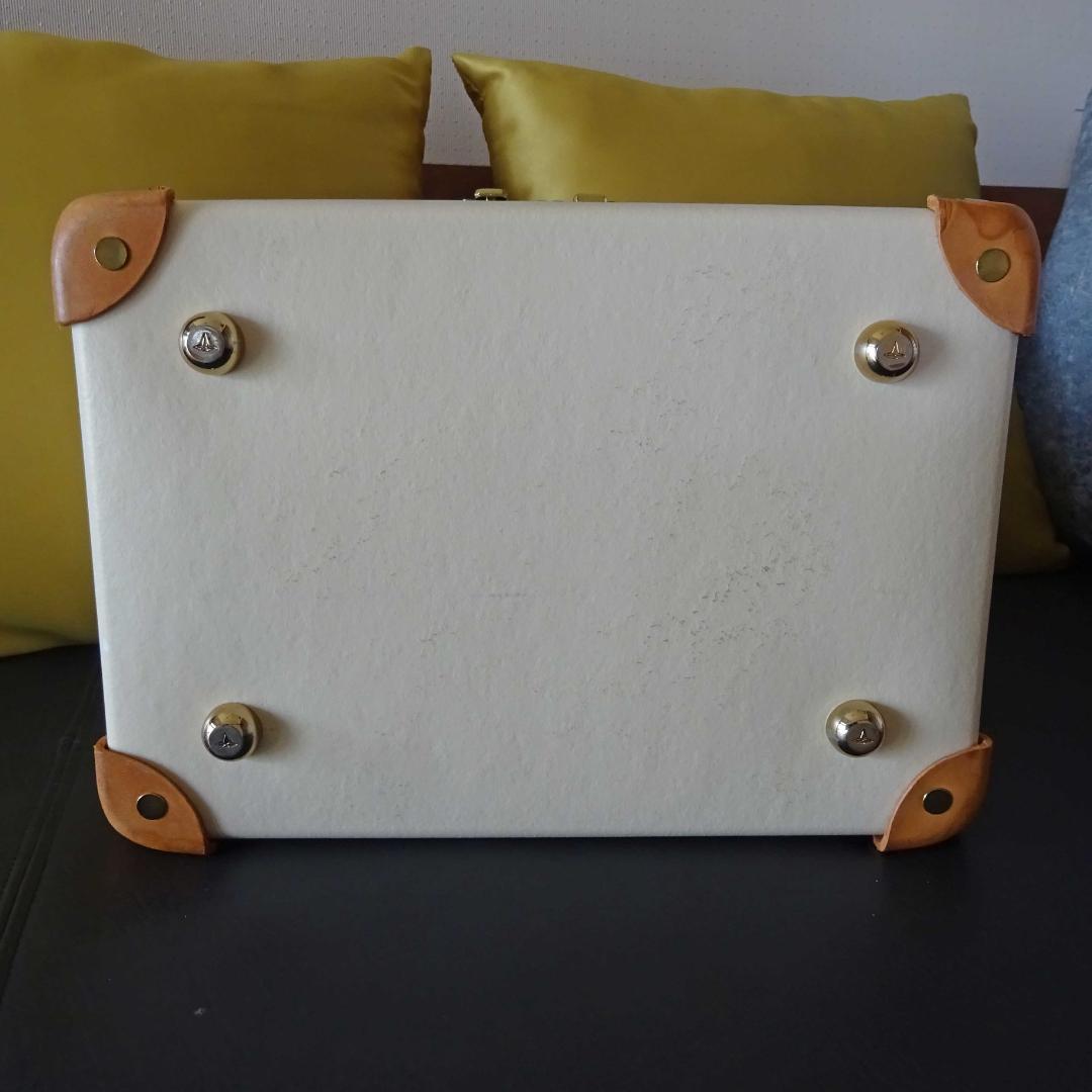 r*i様 GLOBE TROTTER グローブトロッター コスメケース13インチ