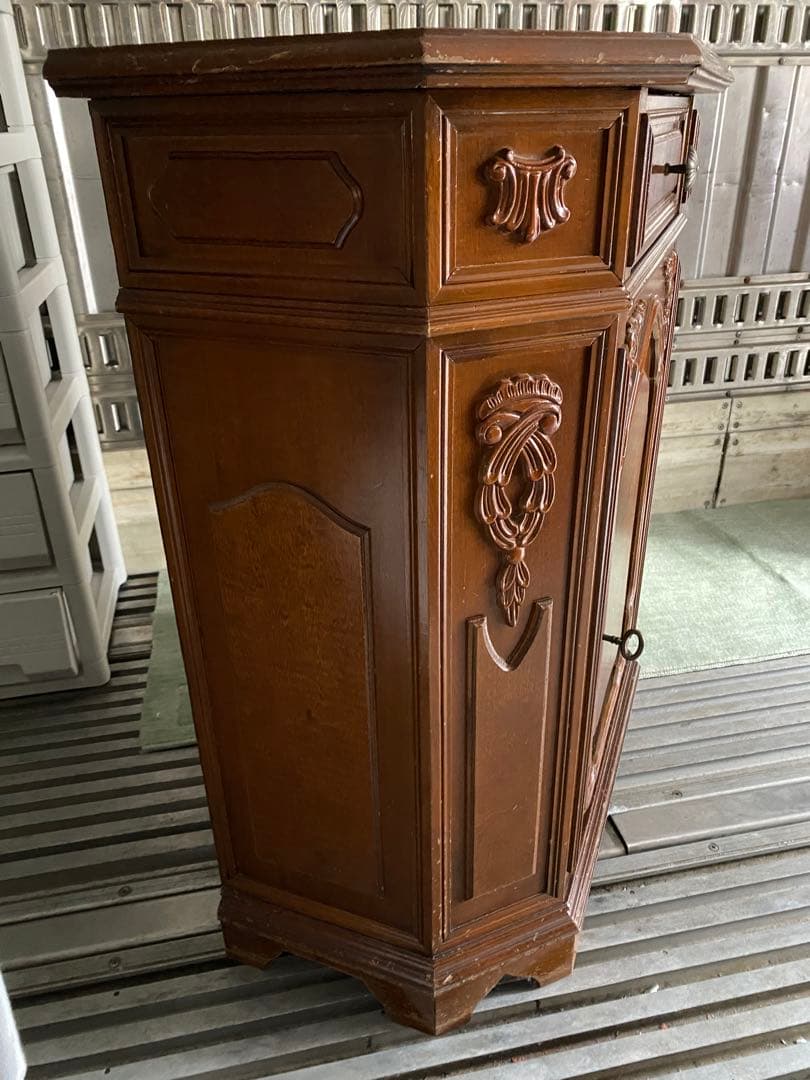 イタリア アンティークキャビネット 象嵌 鍵付き