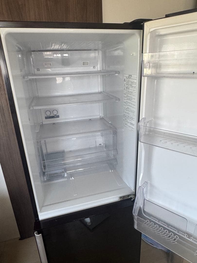 AQUA 冷蔵庫　AQR-27B（T）　送料込み❗️