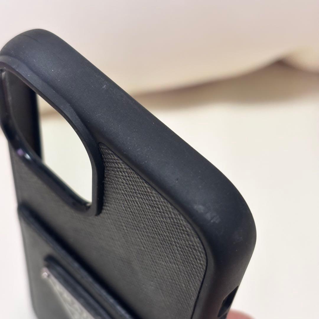 PRADA ブラックレザー iPhone15ケース