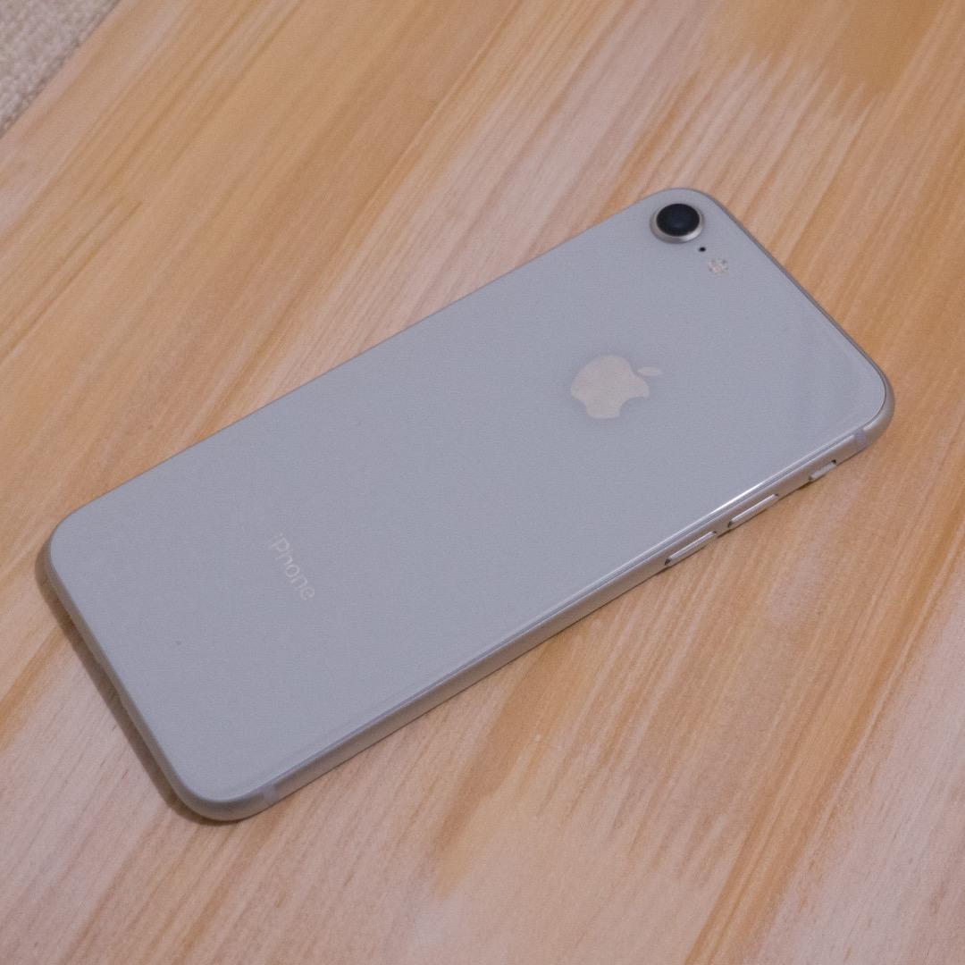 Apple iPhone 8 64GB シルバー SIMフリー フィルム貼付済み