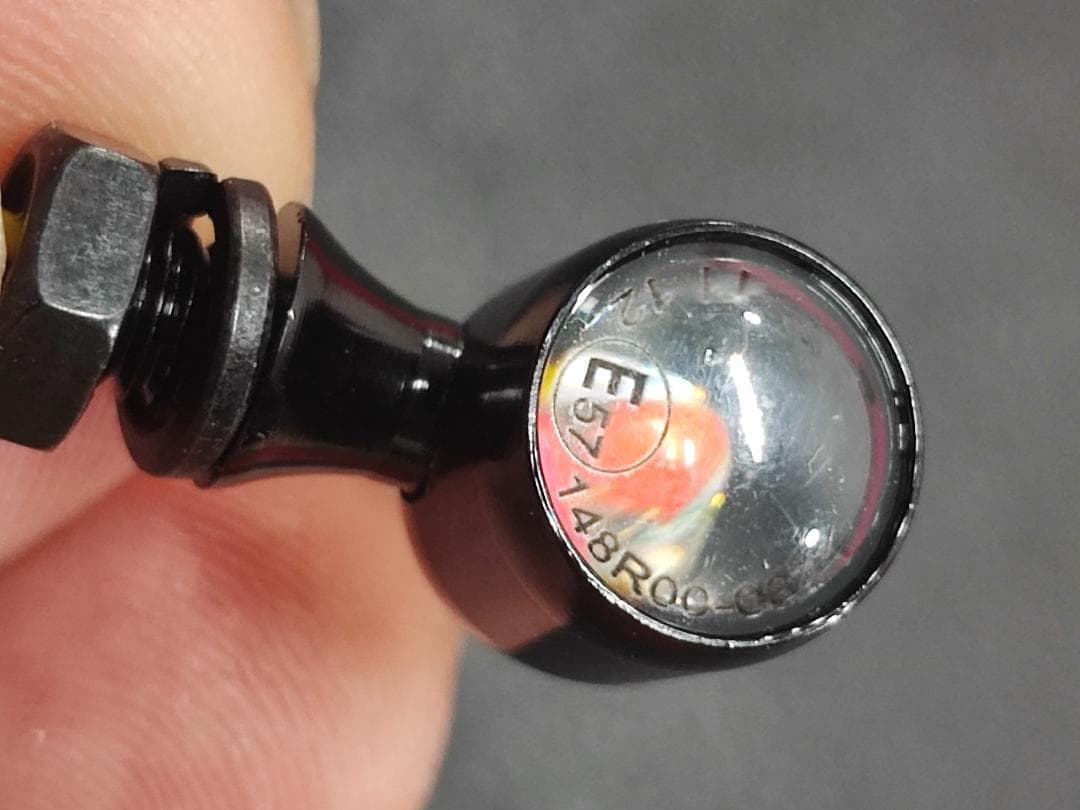 車検対応 超小型ウインカー 4個セット ブラック Eマーク148R 2%er製