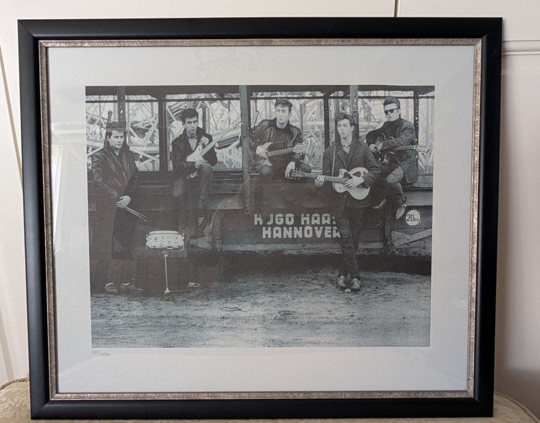 【希少】Beatles 限定品　初期ビートルズ　キルヒヘア撮影　英国製額縁