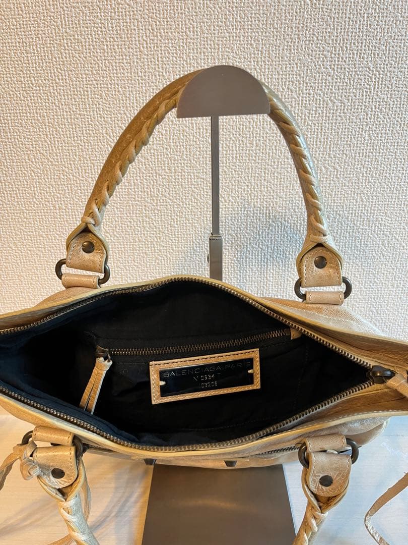 BALENCIAGA FIRST 2008 ザ ファースト ベージュ　タグ付き