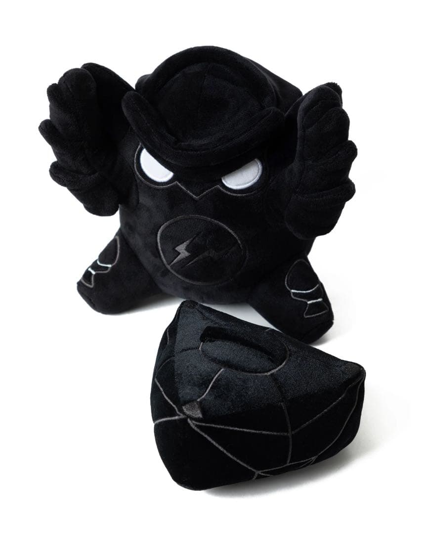 VLRNT // FRGMT WNGMN ぬいぐるみ